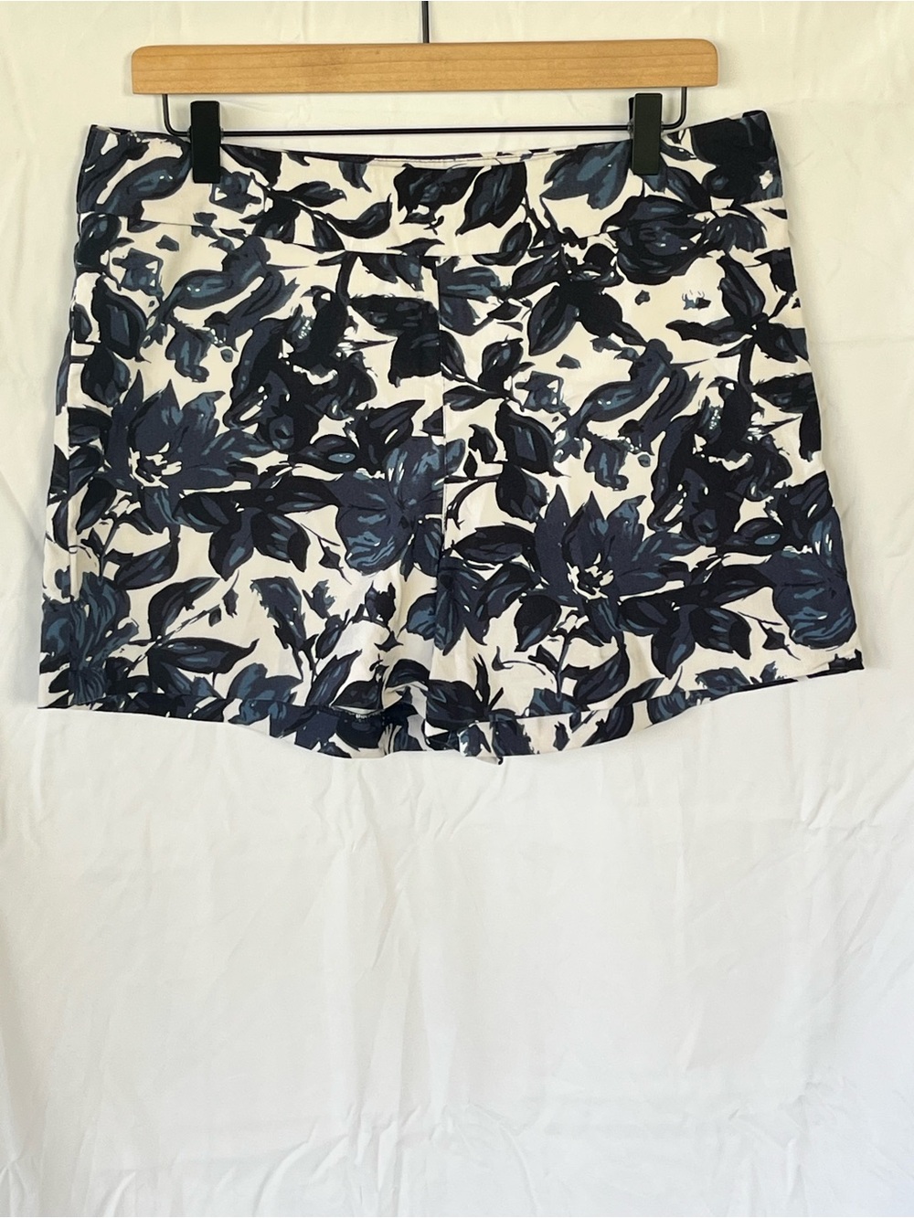 Margaret M Navy and White Floral-Accent Shorts